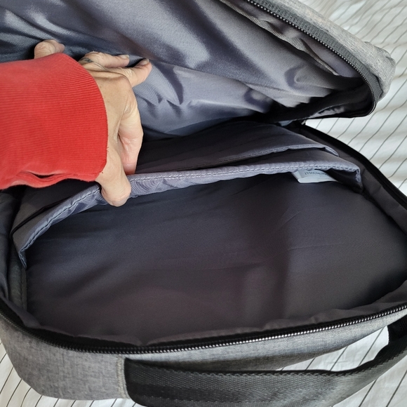 Padded backpack - Picture 10 of 10